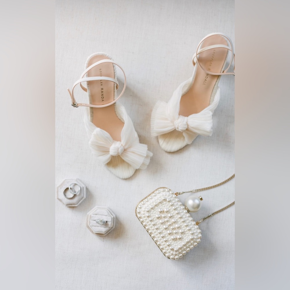 Loeffler Randall
Camellia Knotted Sandals